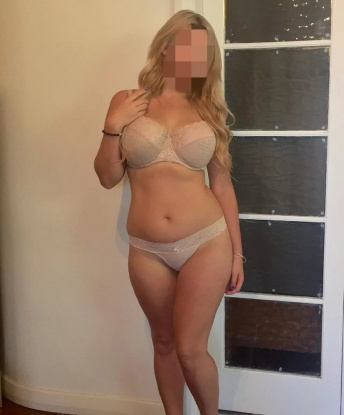 Проститутка Адриана